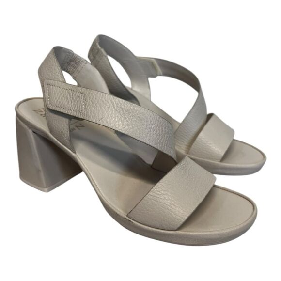 Naturalizer | Genn-Skip Leather Beige Sandals 8 - Picture 1 of 9